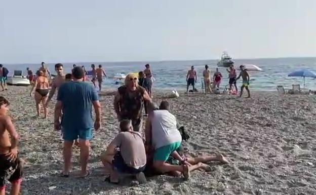 La Guardia Civil elogia a los bañistas que atraparon a los Narcos en Melicena: «Su ayuda es bien recibida»