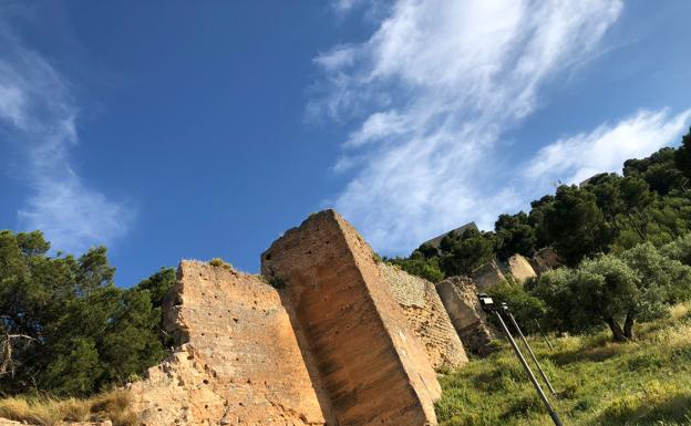 Luz verde a la rehabilitación de la muralla del Castillo