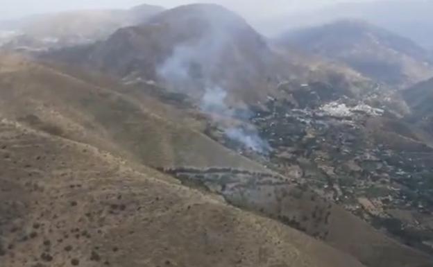 El Infoca da por controlado el incendio de Güéjar Sierra