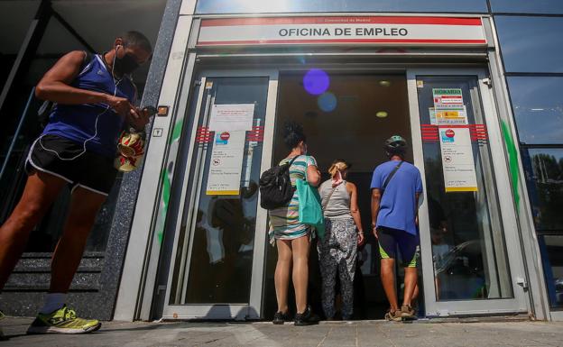 El verano saca a uno de cada cuatro empleados jienenses del ERTE
