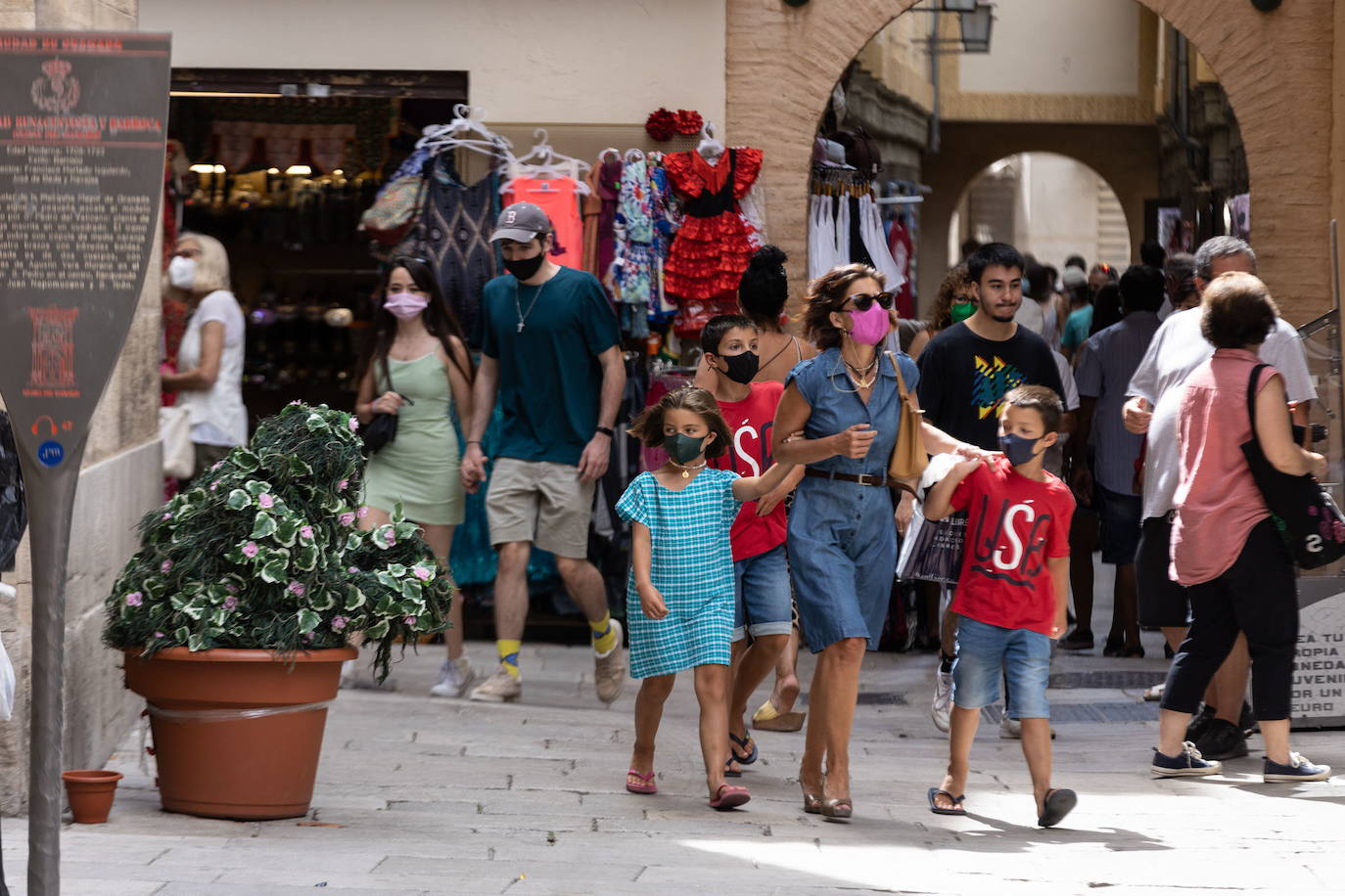 Granada recuperó solo una cuarta parte de su turista extranjero en julio