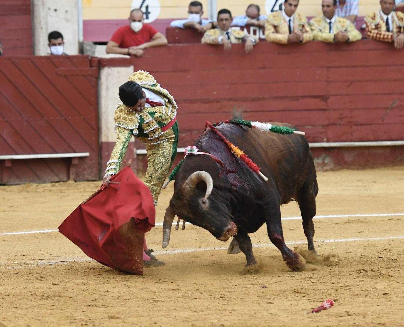 El toreo fundamental de Emilio de Justo le concede el Capote de Paseo