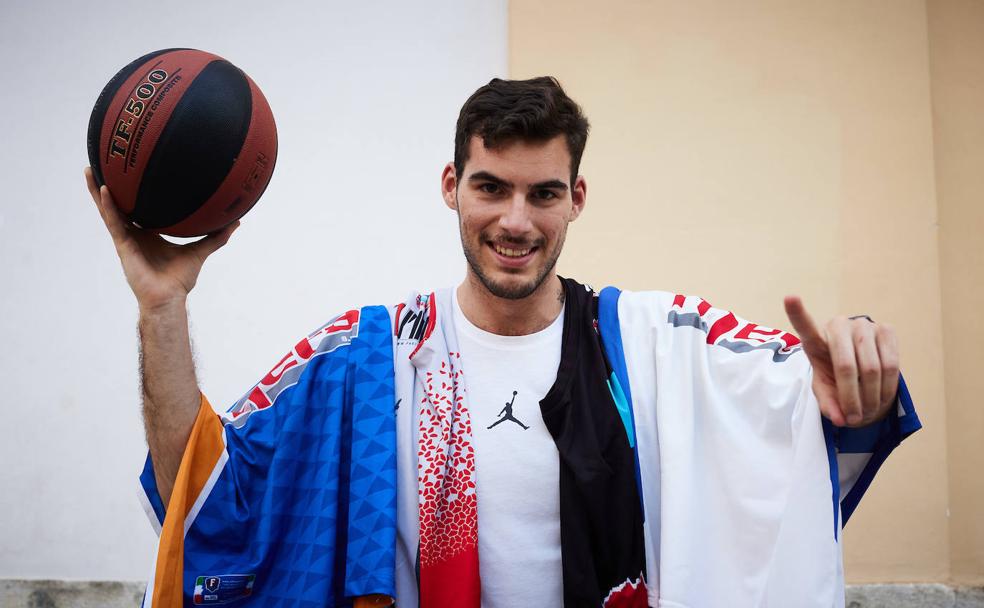 El trotamundos del baloncesto granadino