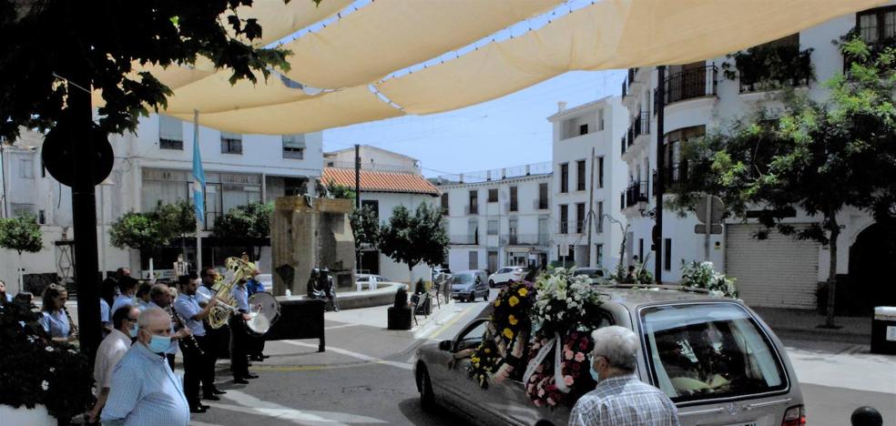 Muere el exdirector de la banda de música y cabo de la Policía Municipal de Lanjarón, Mariano Soto y Soto - Vimarsana News