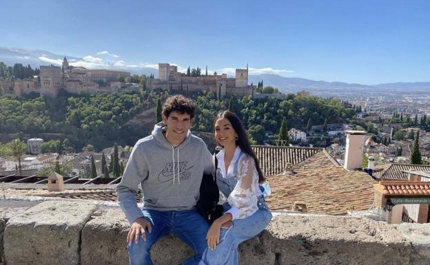 Jesús Vallejo se despide con mucho cariño del Granada y su afición