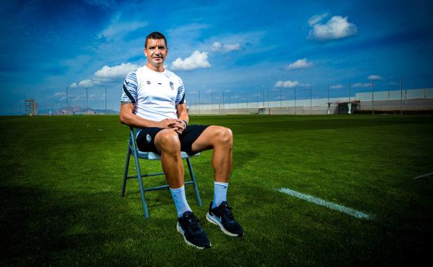 Torrecilla: «Tenemos una plantilla llena de sub-23 y estoy muy contento con ella»