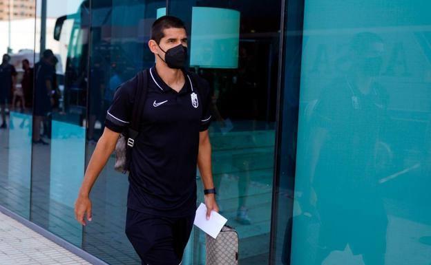 Luis Abram no juega con Perú