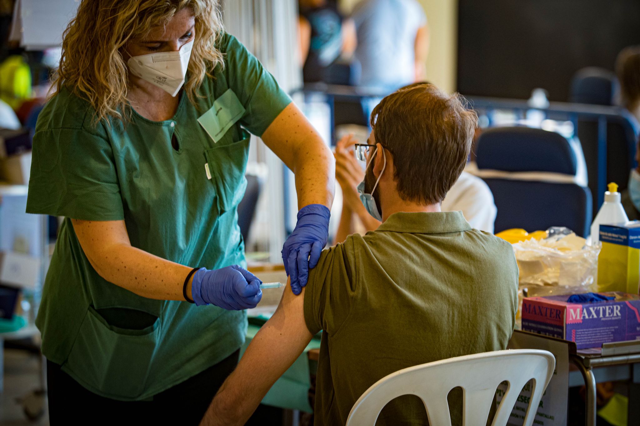 Fermasa cierra con el 75% de la población granadina inmunizada