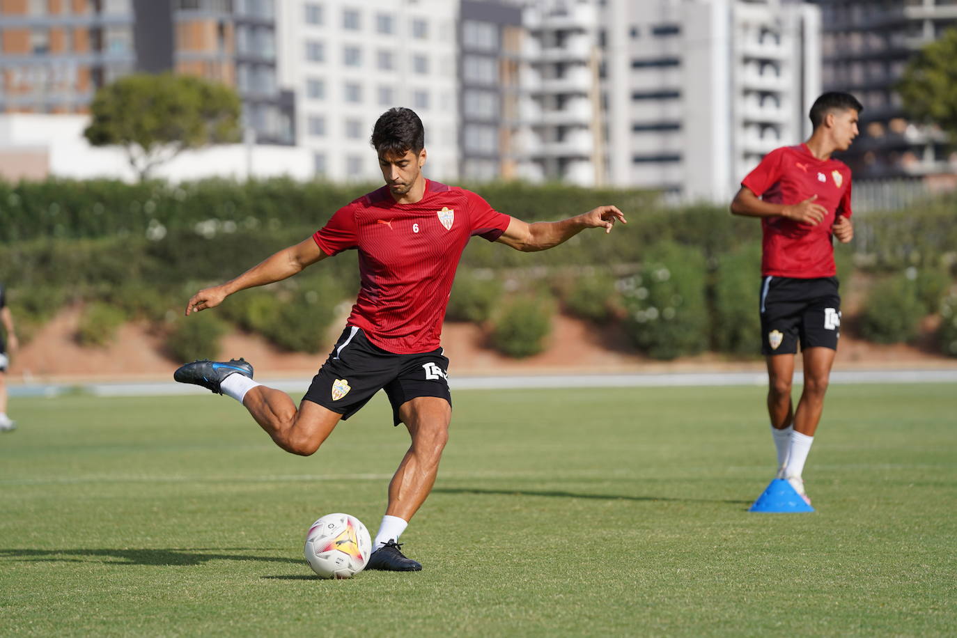 La UD Almería se prepara para visitar un campo maldito