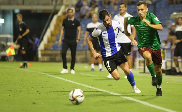 El Recreativo se estrena con buen pie en una categoría que por ahora lidera el Levante B