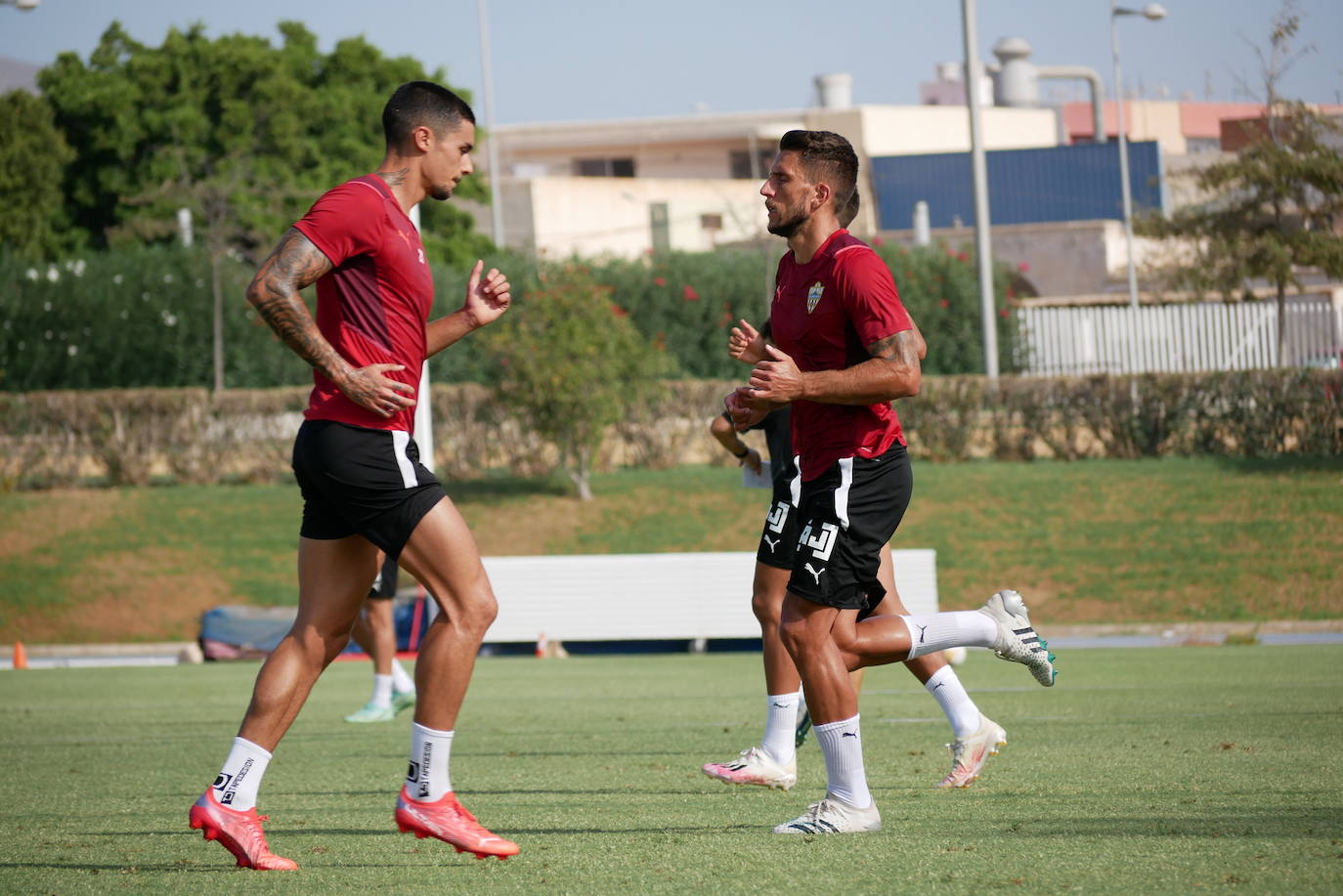 El centro de la zaga, la gran preocupación para la UD Almería