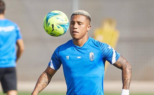 El América de México lanza una propuesta formal por Machís