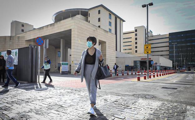 Granada certifica el final de la quinta ola con un descenso del 37% de los contagios