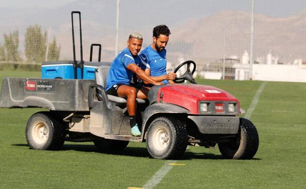 Luis Abram adelanta su vuelta y se integra en la dinámica