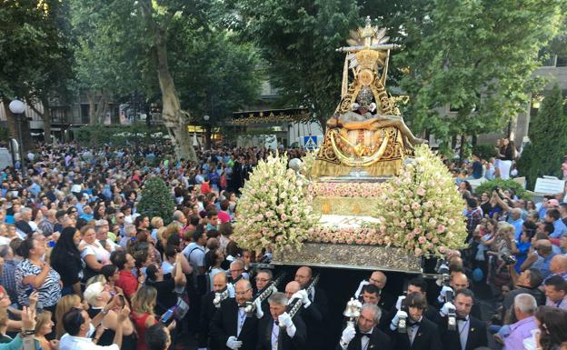 La hermandad de las Angustias, «abierta a cualquier escenario» tras permitirse las procesiones