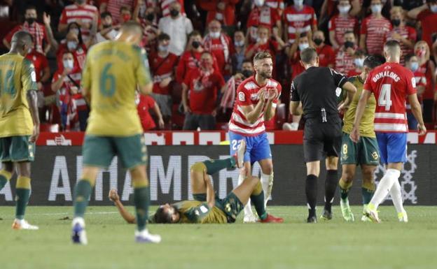 El equipo conserva cierta solidaridad y hay brotes verdes en intercepciones