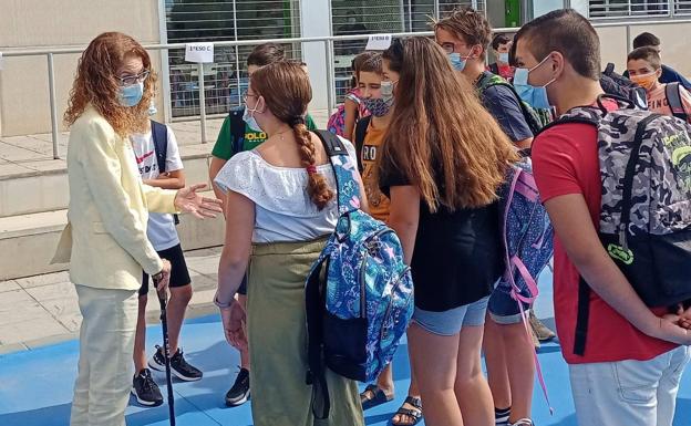 Empieza el curso con más matriculados nuevos en FP que en Secundaria y 281 profesores sin incorporar