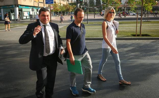 Arcuri lleva a los tribunales a Errejón y Montero por acusarle de una «posible violencia vicaria»