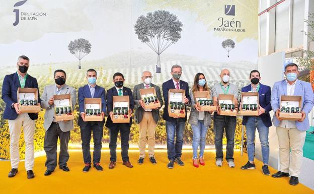 Presentan una nueva caja para facilitar la cata de los aceites 'Jaén Selección'