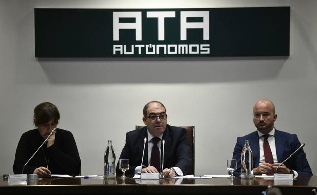 Los autónomos cargan contra el Gobierno por el recorte de las ayudas