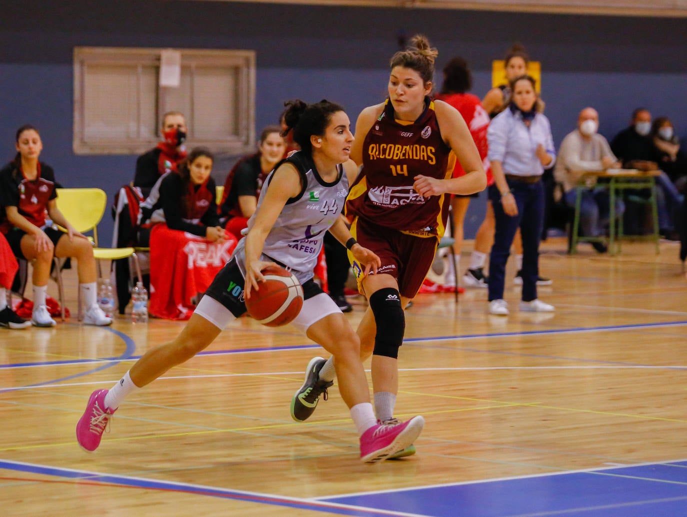 Judith Martín se recupera en la rotación exterior para la salida a Badalona