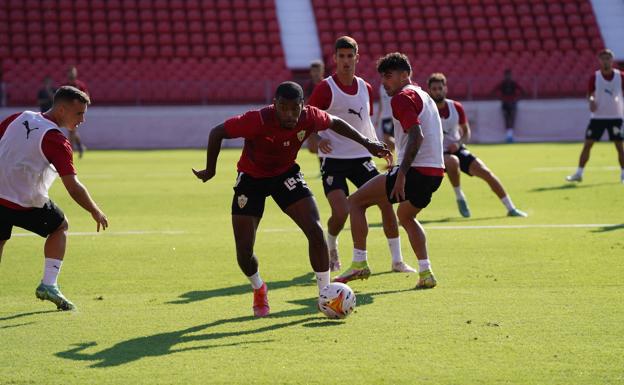 El Almería no piensa en la venganza