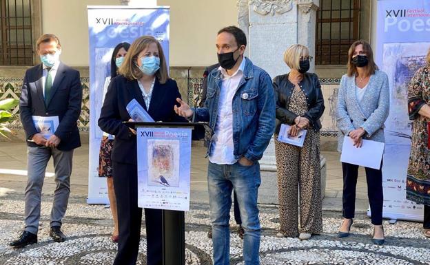 Granada recupera su Festival Internacional de Poesía, que homenajea a Mariluz Escribano