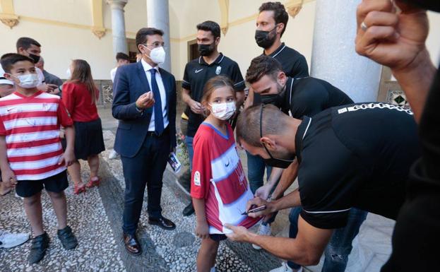 «Queremos un borrador de la concesión de Los Cármenes antes de fin de año»