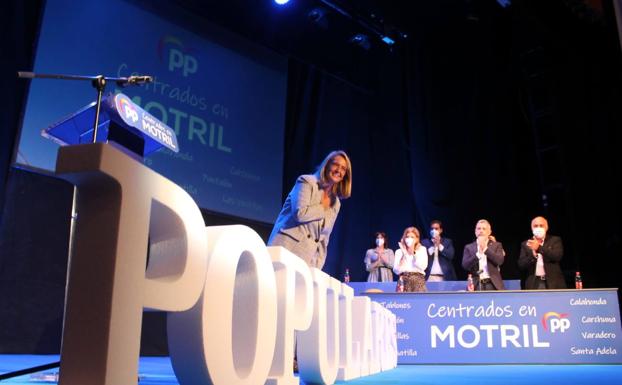 García Chamorro releva a Carlos Rojas como presidente del PP de Motril