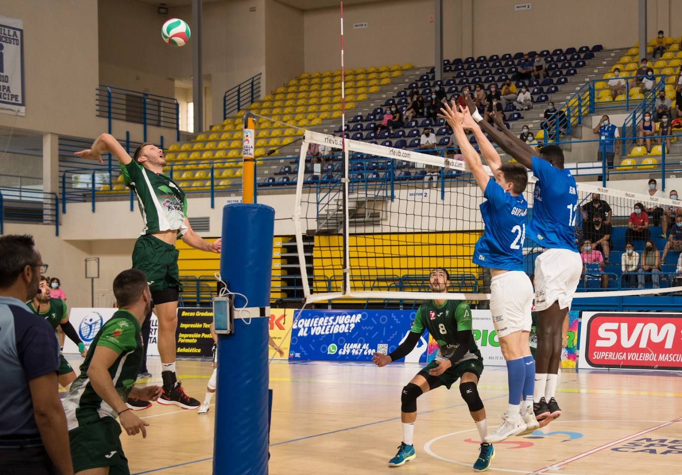 El escudo da alas a Unicaja Costa de Almería