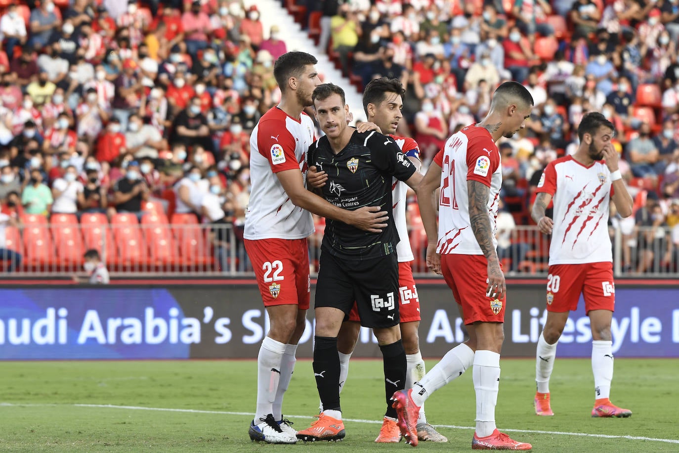 El Almería irá a Eibar siendo líder