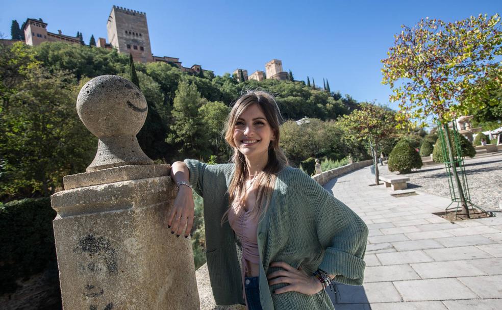 La 'granadina' más influyente, según Forbes: «Somos 500 los que nos ganamos la vida con esto, pero lo intentan 100.000»