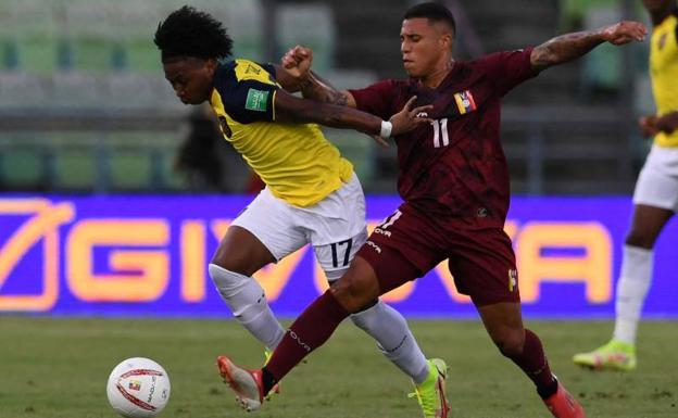 Darwin Machís inicia con un gol la remontada de Venezuela ante Ecuador