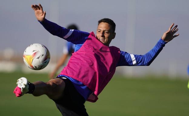 Domingos Duarte y Yan Eteki siguen sin ejercitarse con sus compañeros