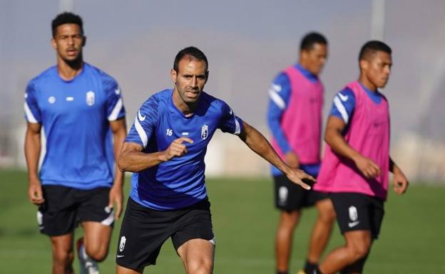 El equipo necesitará la mejor versión de Víctor Díaz como central