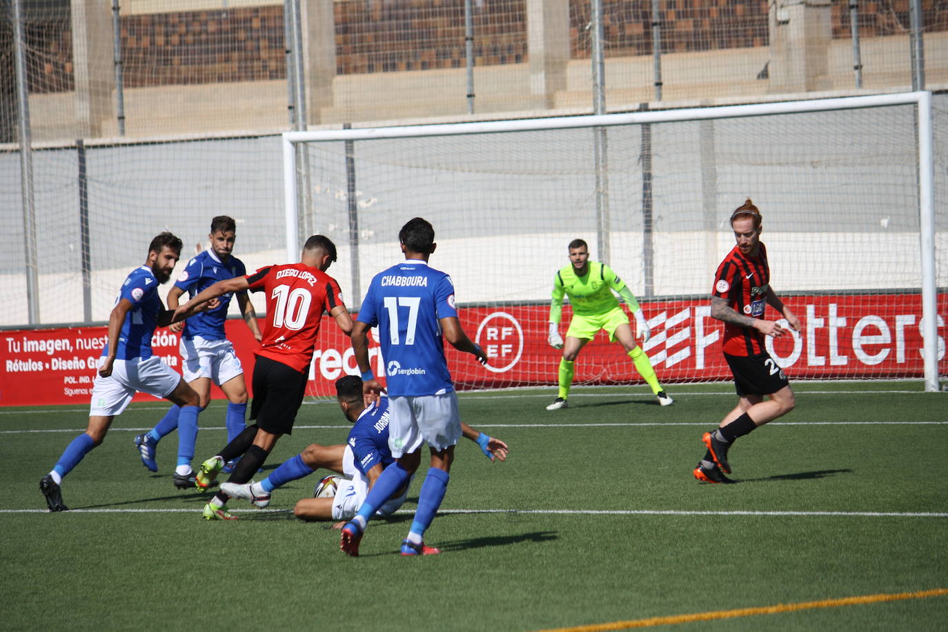 El Atlético Pulpileño no puedecon un Melilla muy solvente