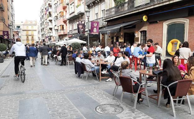 Habrá contenedores especiales de vidrio para los bares y restaurantes de la capital