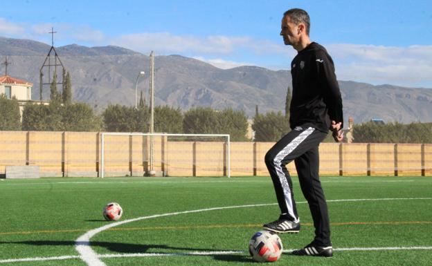 Sebas López y Fran Alcoy 'culpan' a la falta de gol para las derrotas