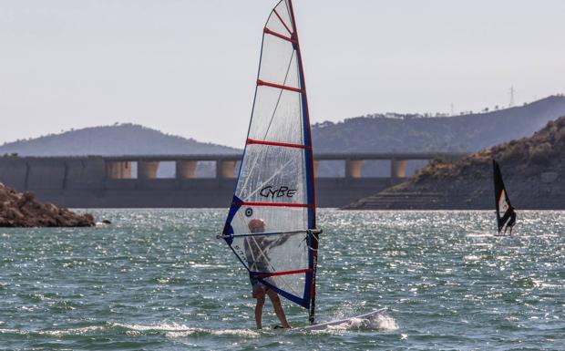 Entrena exigirá al Gobierno que redacte el resto de proyectos de las conducciones de Rules