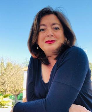 Mar Moreno, antes escritora que política o jurista, presenta su novela hoy en Granada Noir