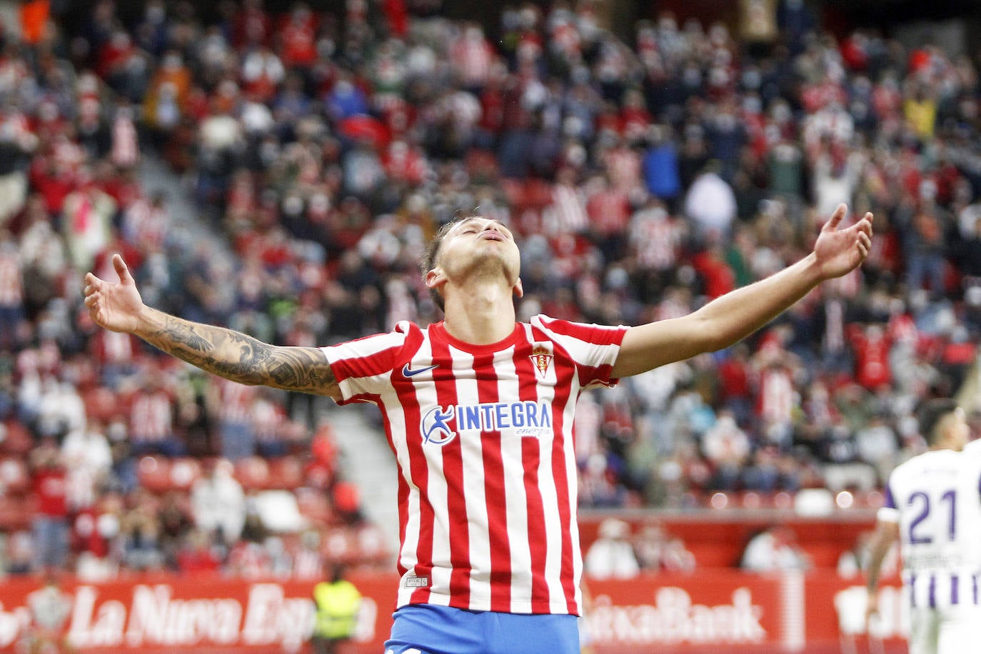 El Real Sporting, rival del Almería, en estado de necesidad