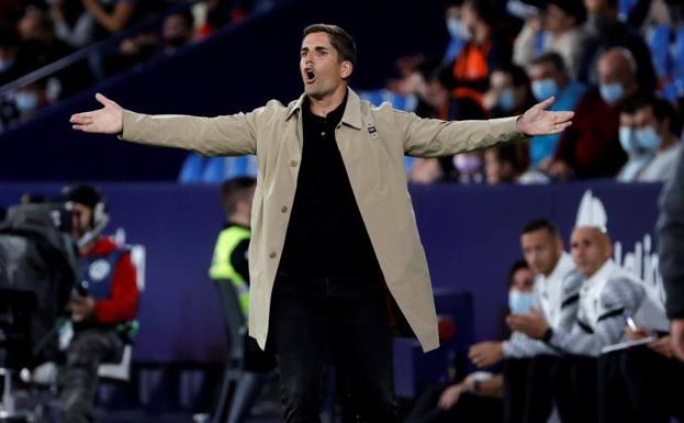 Robert Moreno: «Estamos muy contentos por regalar una victoria de nivel»