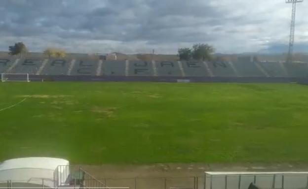 El césped de La Victoria muestra una imagen recuperada tras la actuación