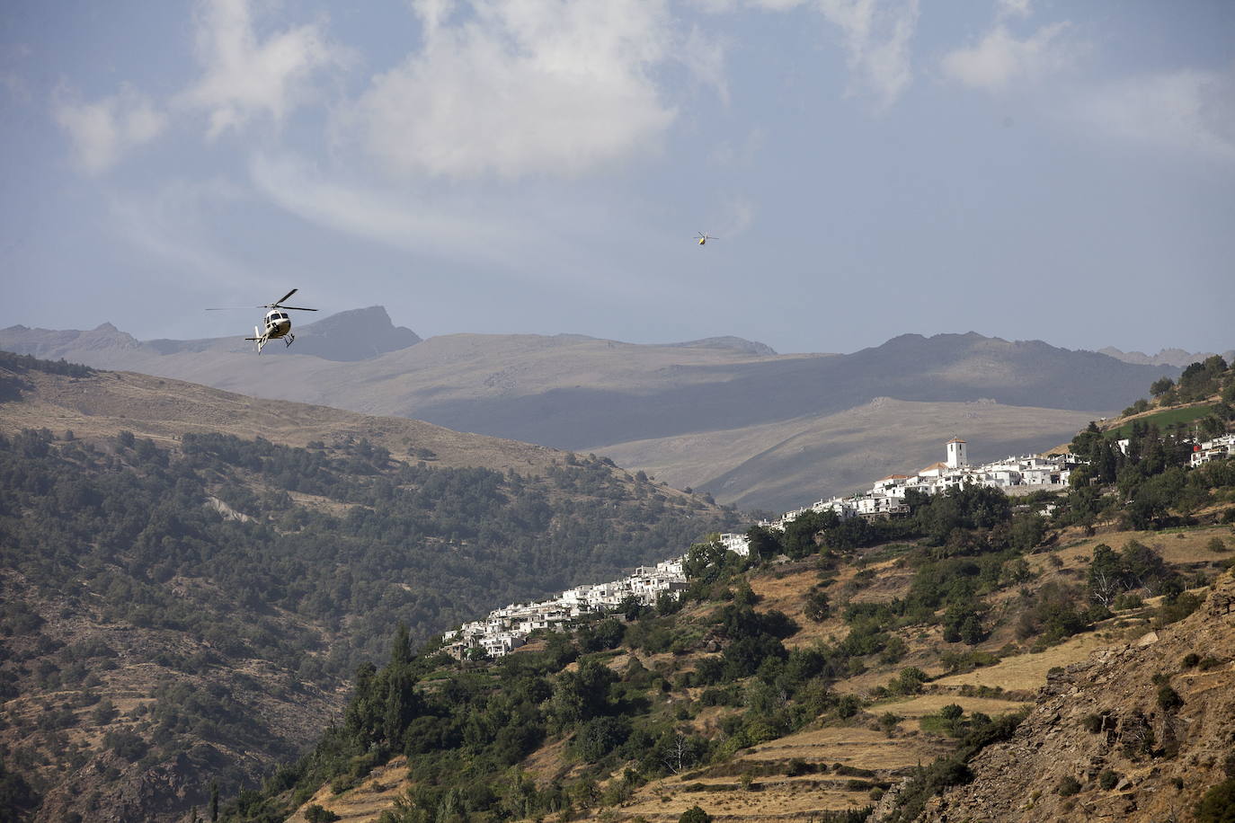 Ruta de Capileira a La Cebadilla con estupendas vistas a Sierra Nevada