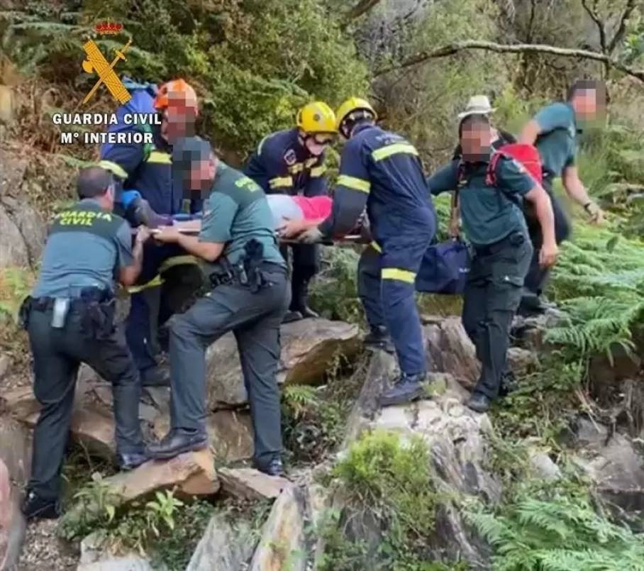 Rescatado un senderista accidentado en el Barranco de los Infiernos de Huécija