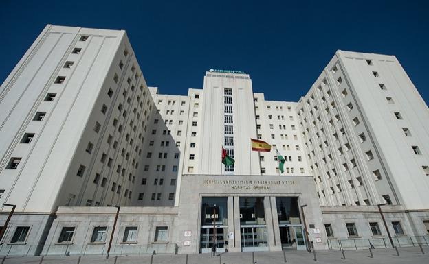 Una familia es trasladada al hospital afectada por una mala combustión de una estufa en Granada