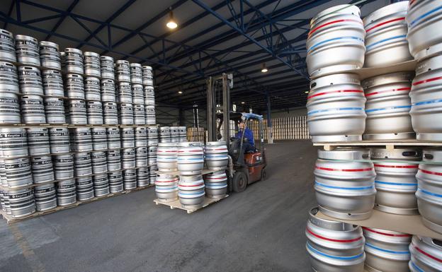 Sectores como la automoción se agarran a los ERTE ante la crisis de suministros