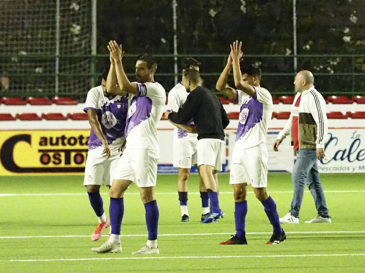 Torredonjimeno y Real Jaén, con el Matías Prats como testigo