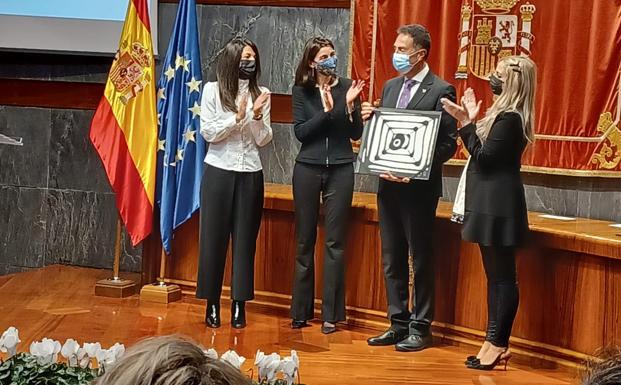 Miguel Lorente, profesor de la UGR, galardonado en los XVI Premios del Observatorio contra la Violencia Doméstica y de Género