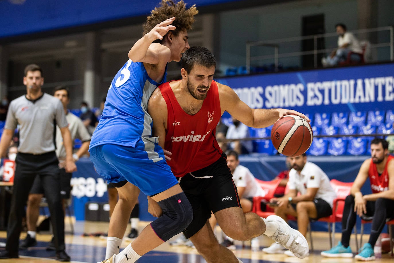 David Iriarte se recupera para la visita del Lleida tras unas molestias de rodilla